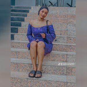 ayomides., online dating profile photo