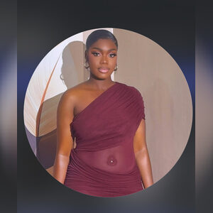 priscy.n, online dating profile photo