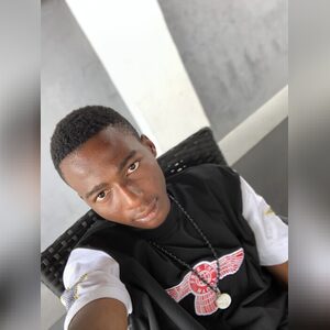 gaiusomo, online dating profile photo