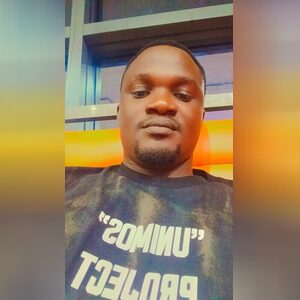 mikahibr, online dating profile photo