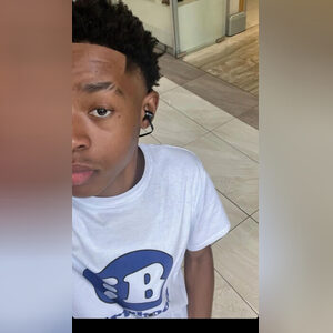 ayobamil, online dating profile photo