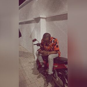 tundeday, online dating profile photo