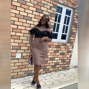 tractach, online dating profile photo