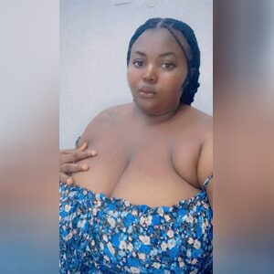 caramelaa, online dating profile photo