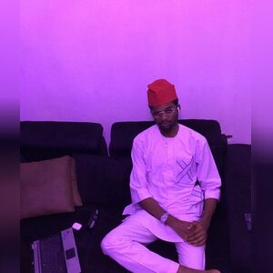 raesaxzy, online dating profile photo