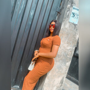 hennyade, online dating profile photo