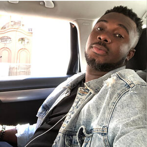 urance, online dating profile photo