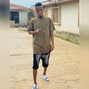 oluwkenn, online dating profile photo