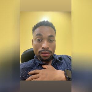 iademoye, online dating profile photo