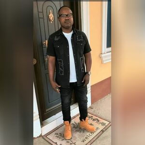 vichighc, online dating profile photo