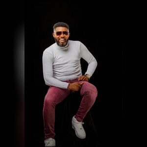 dewwco, online dating profile photo