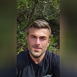 einfachi, online dating profile photo