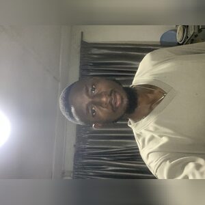 thomoluw, online dating profile photo