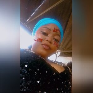 sademide, online dating profile photo