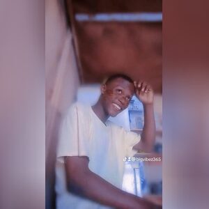 olamdara, online dating profile photo