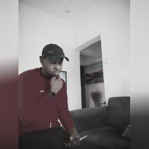 tosinbob, online dating profile photo