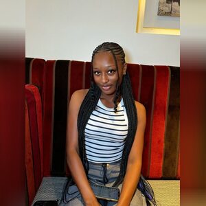 vivian_02, online dating profile photo