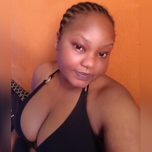 pea, online dating profile photo