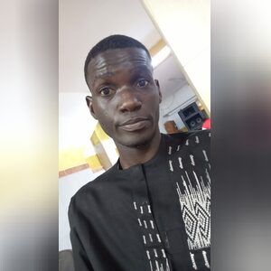 omonife, online dating profile photo