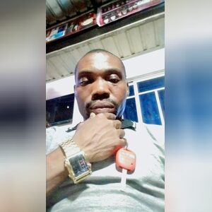 inewton, online dating profile photo