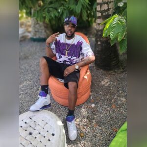 antanacho, online dating profile photo