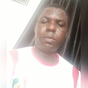 erifunmi, online dating profile photo