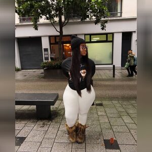 dignitar, online dating profile photo