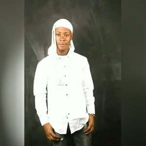 blordric, online dating profile photo