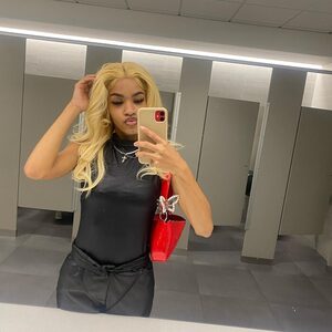 fumke, online dating profile photo