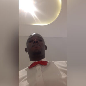 puzzled, online dating profile photo