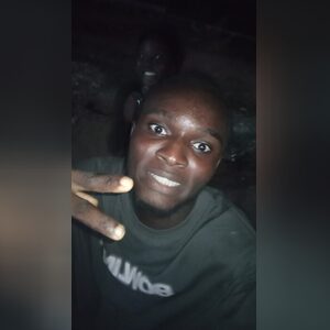 rv930086, online dating profile photo