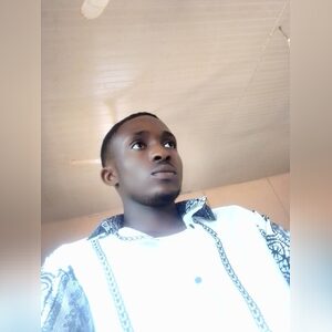 emmaiwuc, online dating profile photo