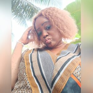 amakavic, online dating profile photo