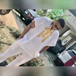 charchis, online dating profile photo