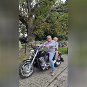 bulwind0, online dating profile photo