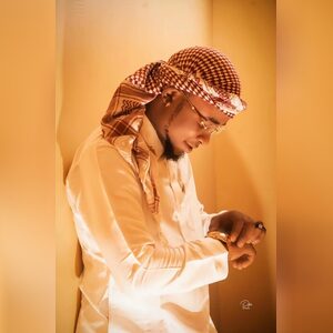 tesla_king, online dating profile photo