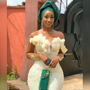 estherho, online dating profile photo