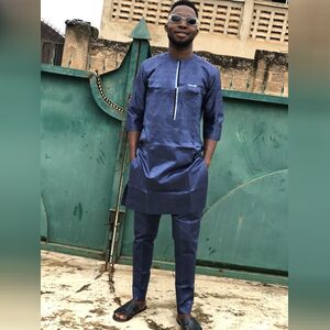 damola, online dating profile photo