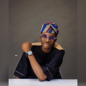 adedtolu, online dating profile photo