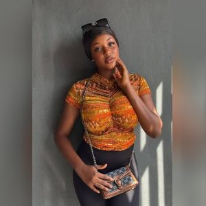 abimbola23, online dating profile photo