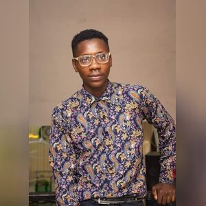 jodeyemi, online dating profile photo