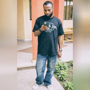 vnnachi1, online dating profile photo