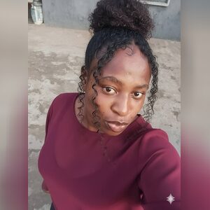 suzhanni, online dating profile photo