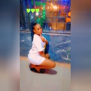 edembell, online dating profile photo