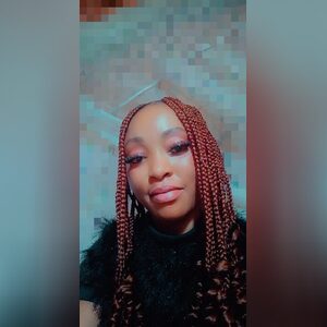 estheffi, online dating profile photo