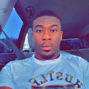 monzie23, online dating profile photo