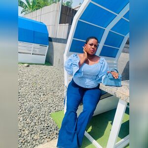 esthfait, online dating profile photo