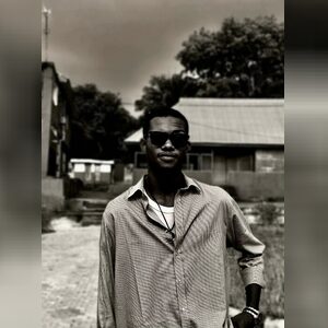 ahmsley, online dating profile photo