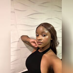 aoluwa05, online dating profile photo