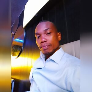 pd, online dating profile photo